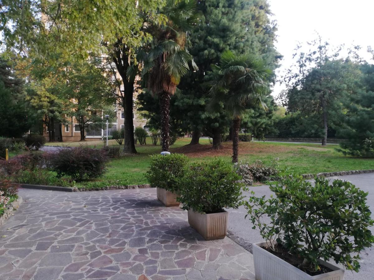 Panorama Apartment Милано Екстериор снимка