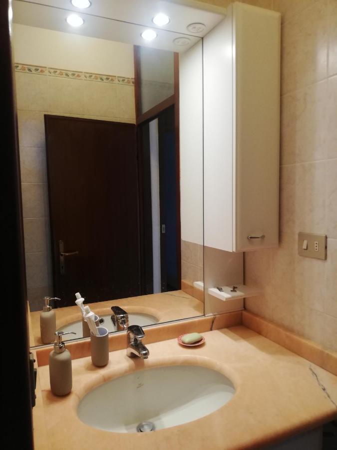 Panorama Apartment Милано Екстериор снимка