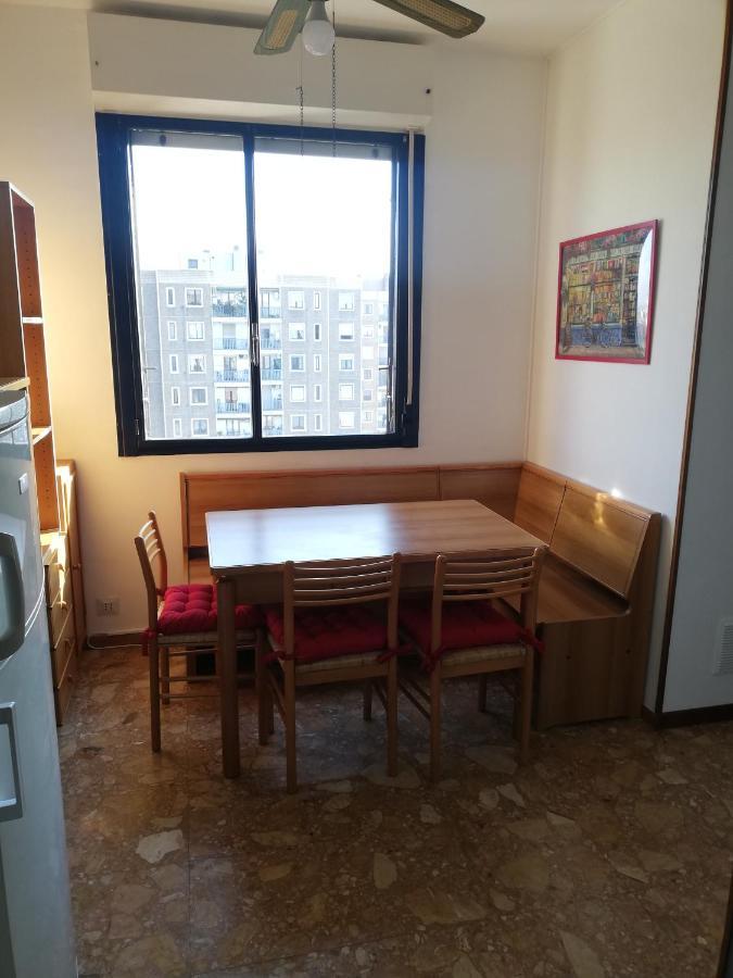 Panorama Apartment Милано Екстериор снимка
